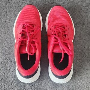 Nike Revolution 5 Low Gym Red